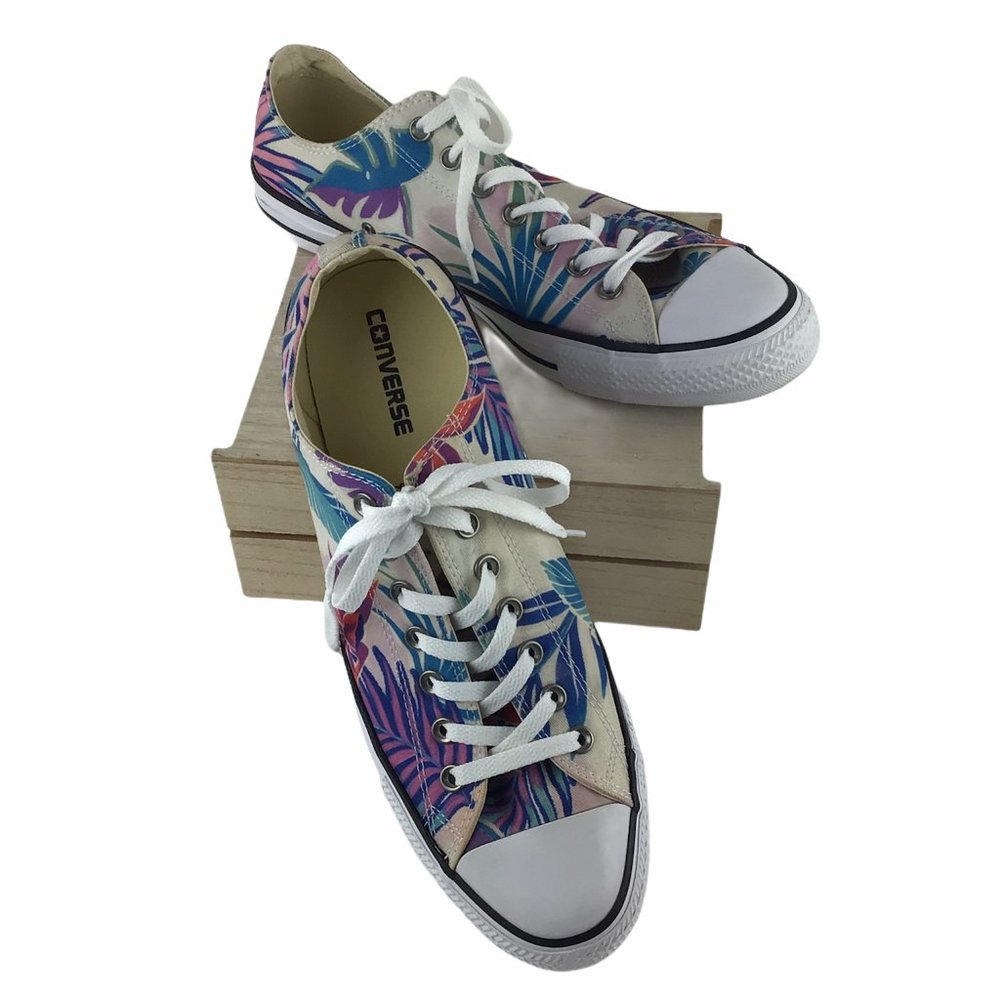 Converse Sneakers  Men 11.5 Women 13.5 Hawaiian